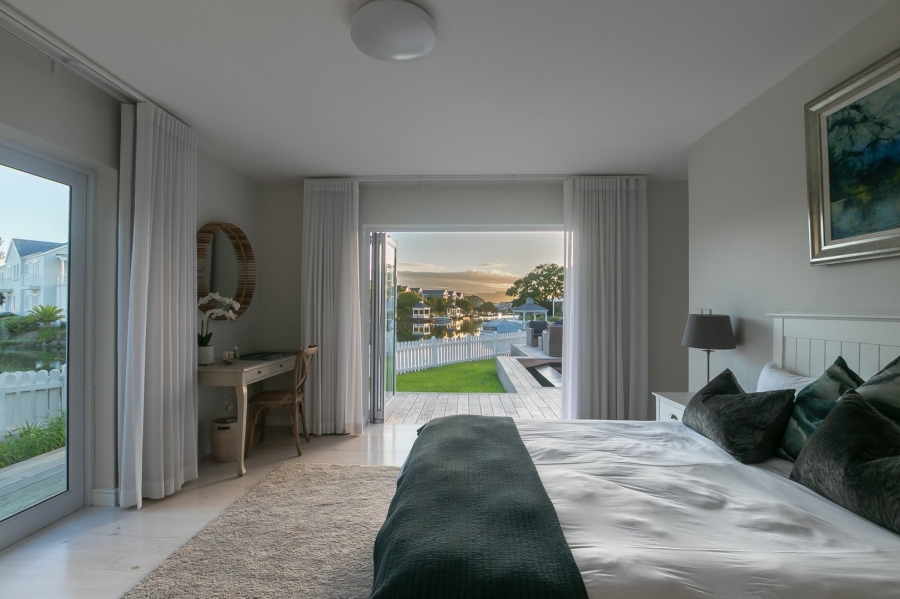 5 Bedroom Property for Sale in Thesen Islands Western Cape